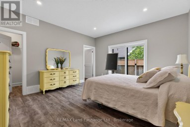 UNIT 4 - 8 GOLF LINKS ROAD Kincardine Ontario photo 15