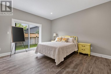 UNIT 4 - 8 GOLF LINKS ROAD Kincardine Ontario photo 17