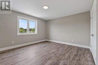 UNIT 4 - 8 GOLF LINKS ROAD Kincardine Ontario photo 19