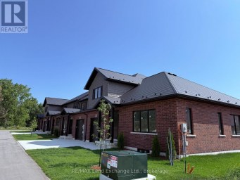 UNIT 4 - 8 GOLF LINKS ROAD Kincardine Ontario photo 2