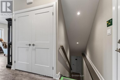 UNIT 4 - 8 GOLF LINKS ROAD Kincardine Ontario photo 25