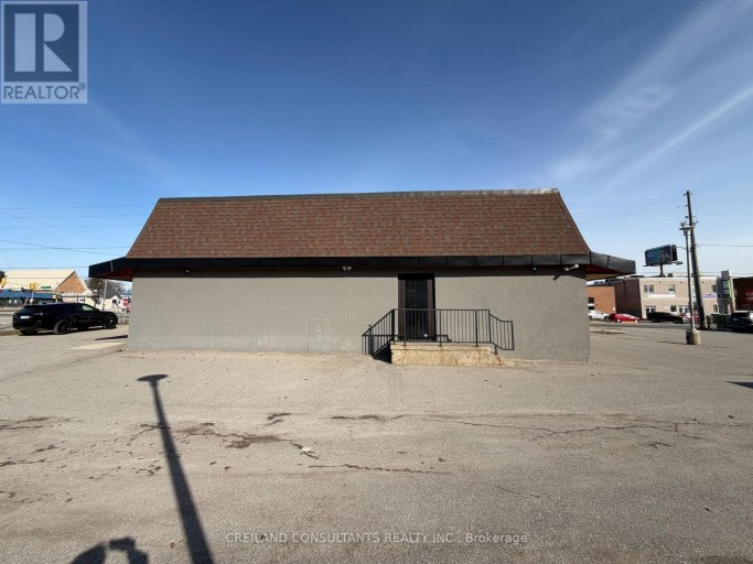375 KING STREET, Oshawa (Vanier), Ontario, L1J2K3