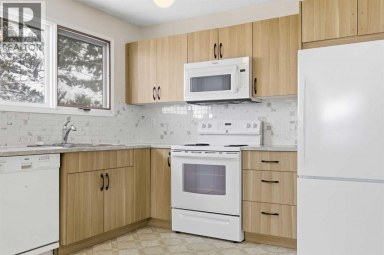 32 Fonda Mews SE Calgary Alberta photo 12