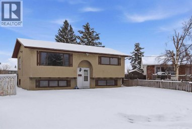 32 Fonda Mews SE Calgary Alberta photo 2