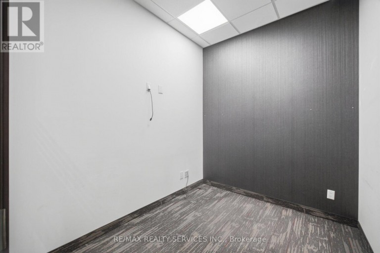 2 - 80 PERTOSA DRIVE, Brampton (Fletcher's Meadow), Ontario, L6X5E9