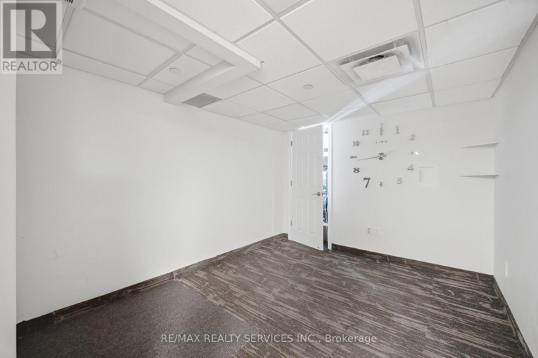2 - 80 PERTOSA DRIVE, Brampton (Fletcher's Meadow), Ontario, L6X5E9