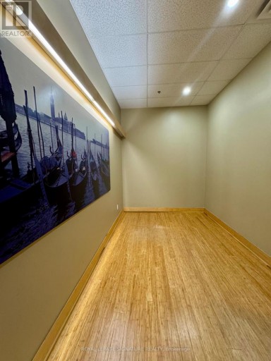 STUDIO #2 - 3-25 SCARSDALE ROAD, Toronto (Banbury-Don Mills), Ontario, M3B2R2