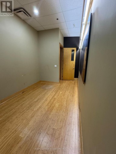 STUDIO #2 - 3-25 SCARSDALE ROAD, Toronto (Banbury-Don Mills), Ontario, M3B2R2