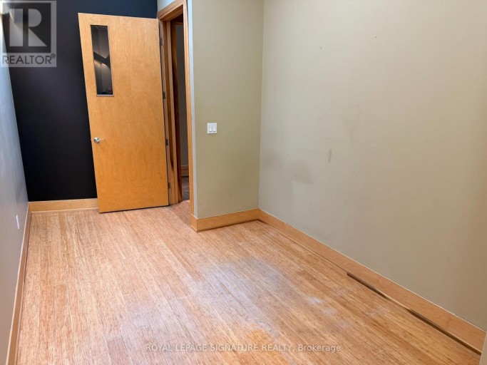 STUDIO #2 - 3-25 SCARSDALE ROAD, Toronto (Banbury-Don Mills), Ontario, M3B2R2