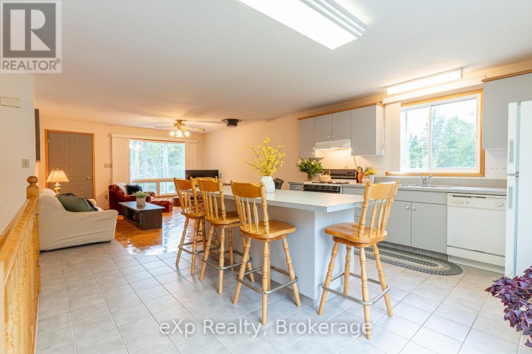 27 BELL DRIVE, Northern Bruce Peninsula, Ontario, N0H2T0