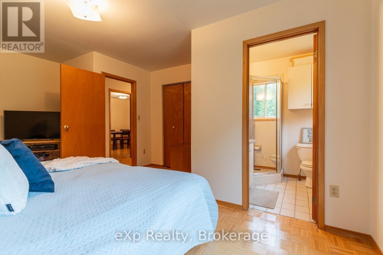 27 BELL DRIVE, Northern Bruce Peninsula, Ontario, N0H2T0
