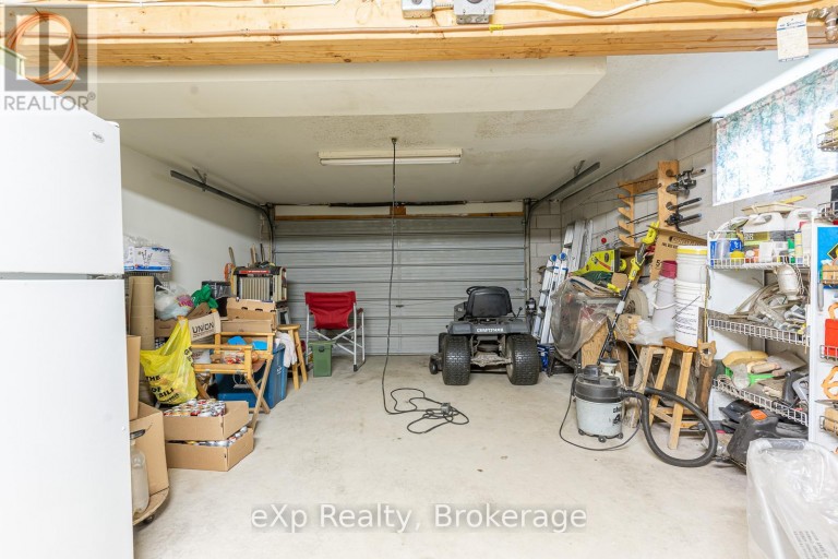 27 BELL DRIVE, Northern Bruce Peninsula, Ontario, N0H2T0