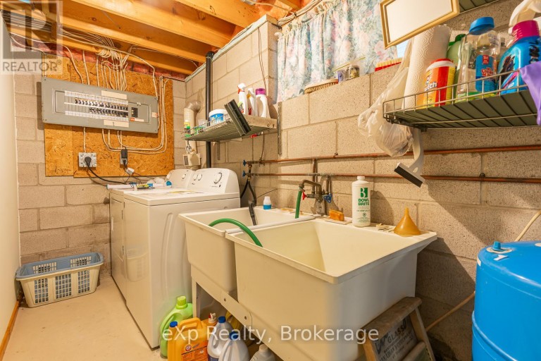 27 BELL DRIVE, Northern Bruce Peninsula, Ontario, N0H2T0