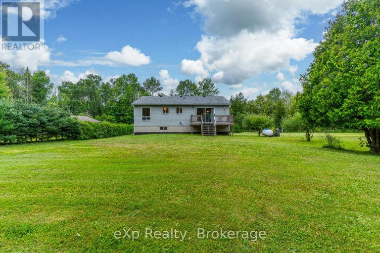 27 BELL DRIVE, Northern Bruce Peninsula, Ontario, N0H2T0