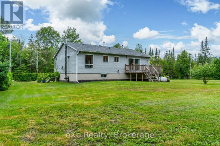 27 BELL DRIVE, Northern Bruce Peninsula, Ontario, N0H2T0