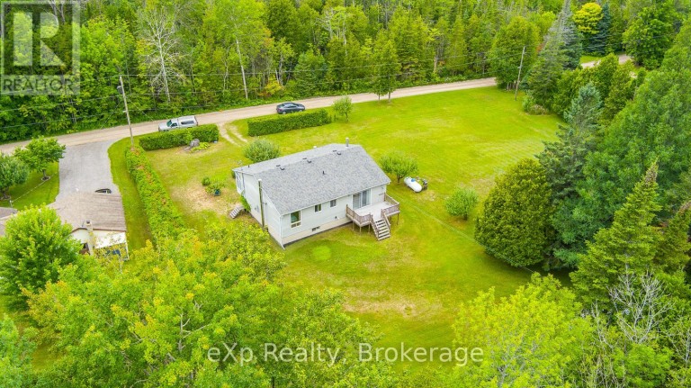 27 BELL DRIVE, Northern Bruce Peninsula, Ontario, N0H2T0