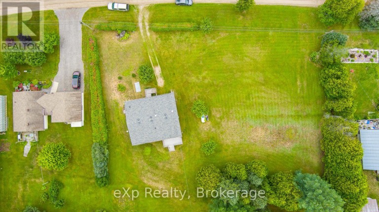 27 BELL DRIVE, Northern Bruce Peninsula, Ontario, N0H2T0
