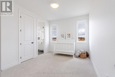 3147 GILLESPIE TRAIL London South (South V) Ontario photo 36