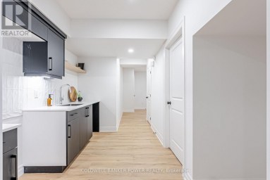 3147 GILLESPIE TRAIL London South (South V) Ontario photo 44
