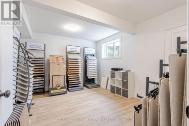 3147 GILLESPIE TRAIL London South (South V) Ontario photo 45