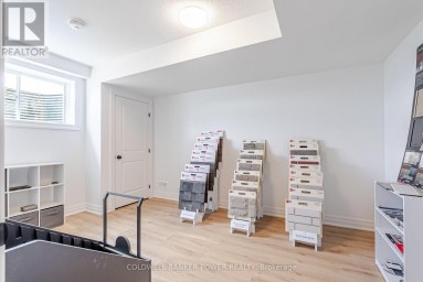 3147 GILLESPIE TRAIL London South (South V) Ontario photo 46