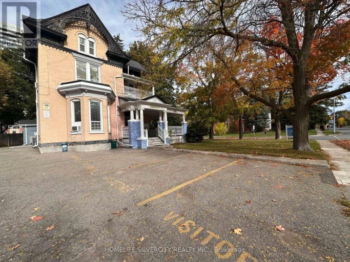 4 - 50 NELSON STREET W, Brampton (Downtown Brampton), Ontario, L6X1C3