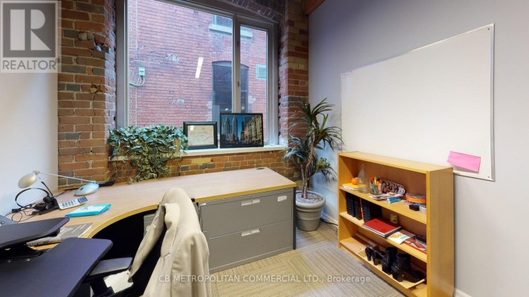 2ND/3RD - 272 RICHMOND STREET E, Toronto (Moss Park), Ontario, M5A1P4