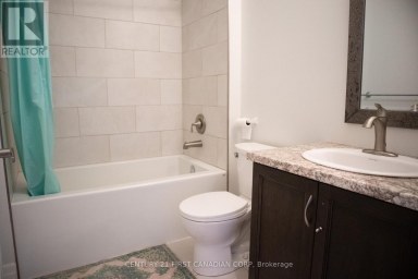 29 HEDGES COURT St. Thomas Ontario photo 12