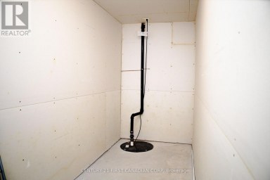 29 HEDGES COURT St. Thomas Ontario photo 14