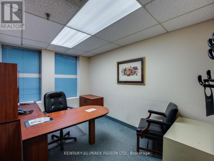 201 - 230 EDDYSTONE AVENUE, Toronto (Glenfield-Jane Heights), Ontario, M3N1H7