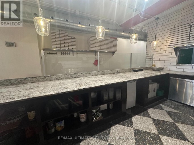 35 KING STREET E, Oshawa (Central), Ontario, L1H1B2