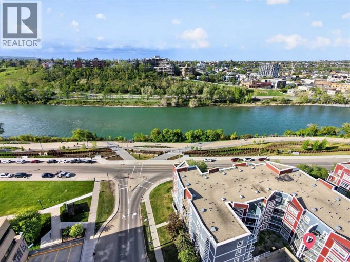 209, 333 Riverfront Avenue SE, Calgary, Alberta, T2G5R1