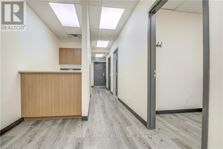 1 - 4987 KING STREET, Lincoln (Beamsville), Ontario, L3J0R5