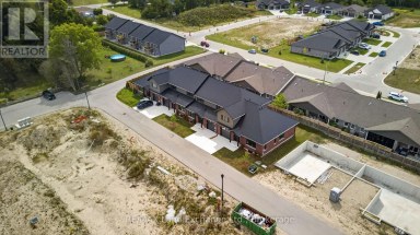 UNIT 6 - 8 GOLF LINKS ROAD Kincardine Ontario photo 9