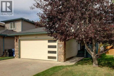 182 Harvest Creek Close NE Calgary Alberta photo 2