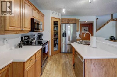 182 Harvest Creek Close NE Calgary Alberta photo 7