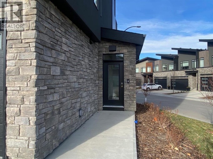 259 Royal Elm Road NW, Calgary, Alberta, T3G0G8