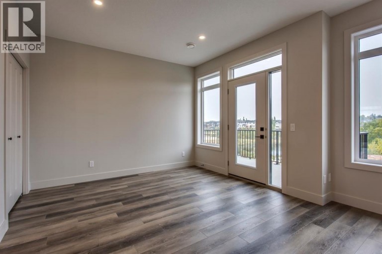 259 Royal Elm Road NW, Calgary, Alberta, T3G0G8