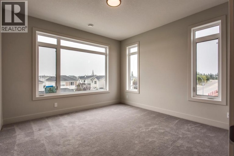 259 Royal Elm Road NW, Calgary, Alberta, T3G0G8