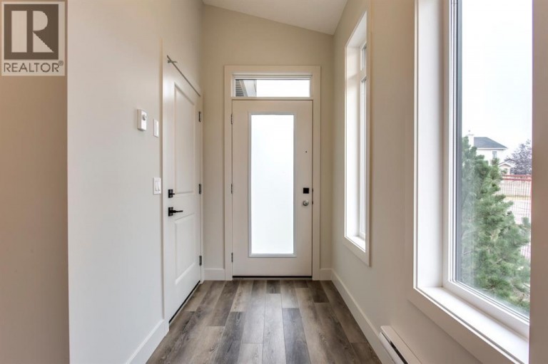259 Royal Elm Road NW, Calgary, Alberta, T3G0G8