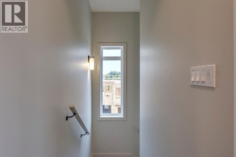 259 Royal Elm Road NW, Calgary, Alberta, T3G0G8