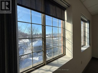 303 - 390 DAVIS DRIVE Newmarket (Central Newmarket) Ontario photo 18