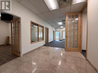 303 - 390 DAVIS DRIVE Newmarket (Central Newmarket) Ontario photo 8