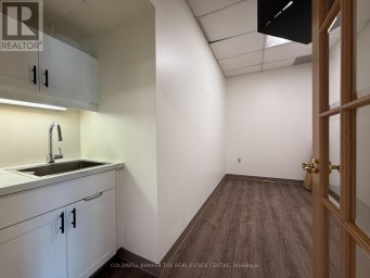 303 - 390 DAVIS DRIVE Newmarket (Central Newmarket) Ontario photo 9