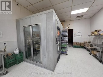#6B - 120 THAMES STREET N Ingersoll (Ingersoll - North) Ontario photo 8