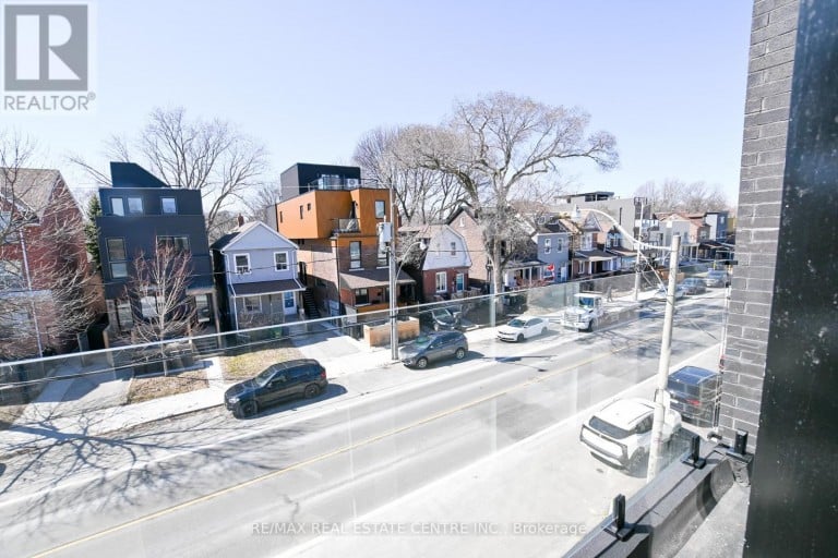 59 JONES AVENUE, Toronto (South Riverdale), Ontario, M4M2Z7