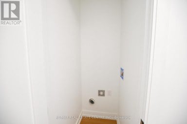 59 JONES AVENUE Toronto (South Riverdale) Ontario photo 18
