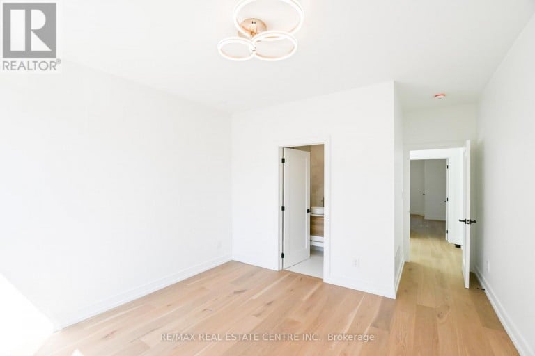 59 JONES AVENUE, Toronto (South Riverdale), Ontario, M4M2Z7
