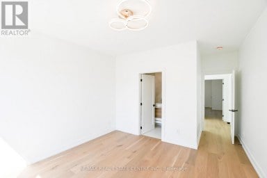 59 JONES AVENUE Toronto (South Riverdale) Ontario photo 26