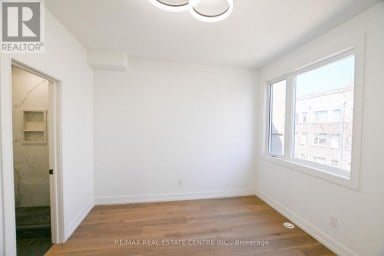 59 JONES AVENUE Toronto (South Riverdale) Ontario photo 29